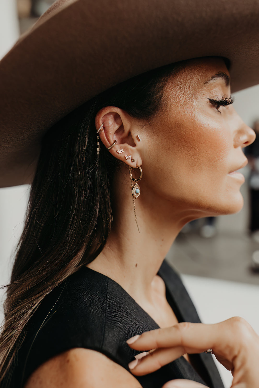 Ash & Shay Boxy Chain Helix Hoop