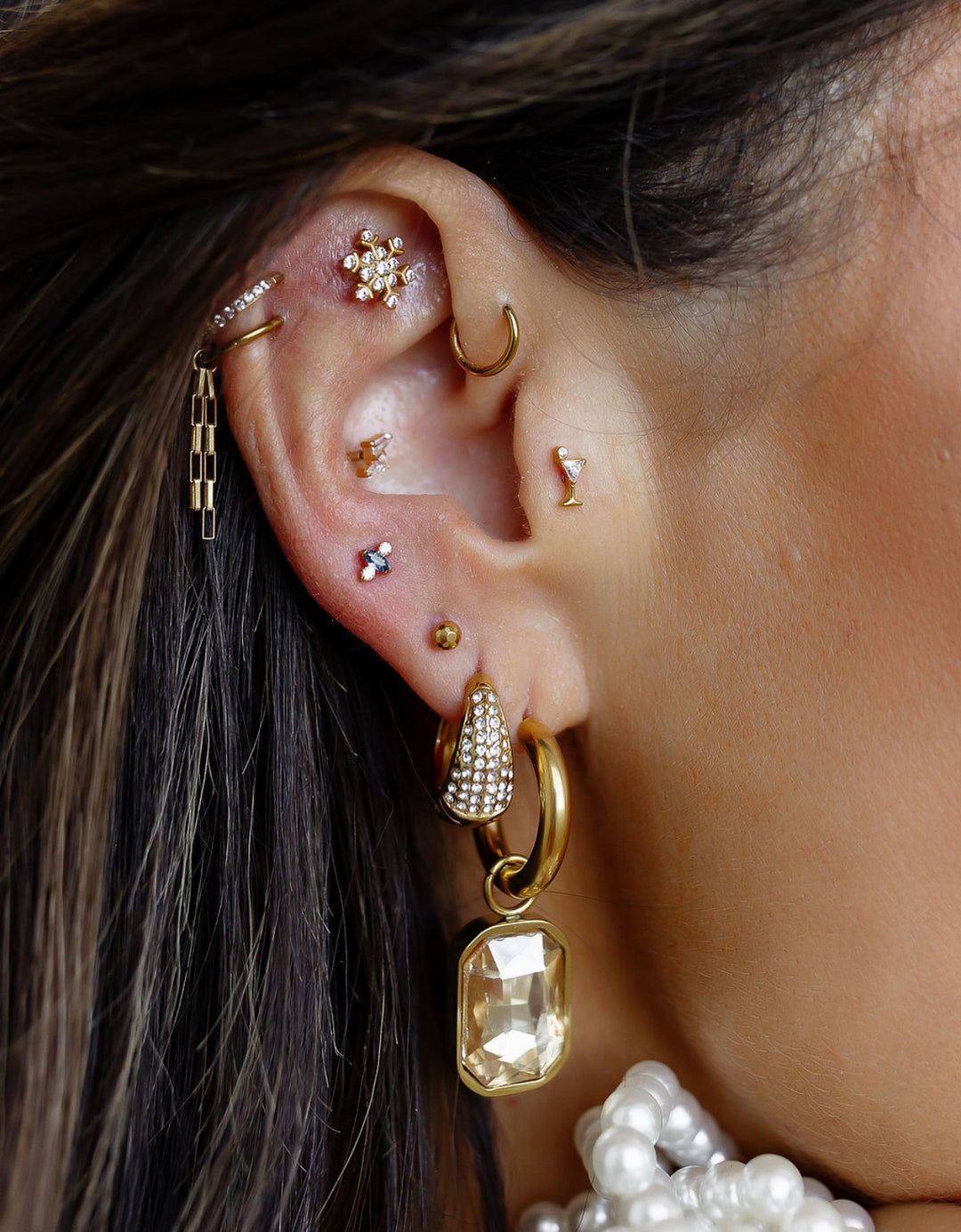 Titanium Hinged Clicker Hoop (ears/nose) Gold