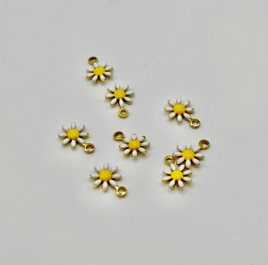 Daisy charms