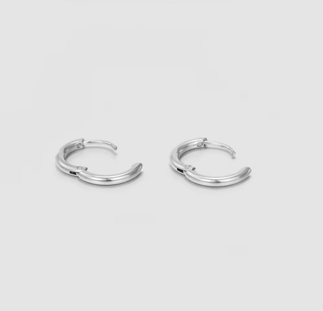 20mm Stainless Huggie