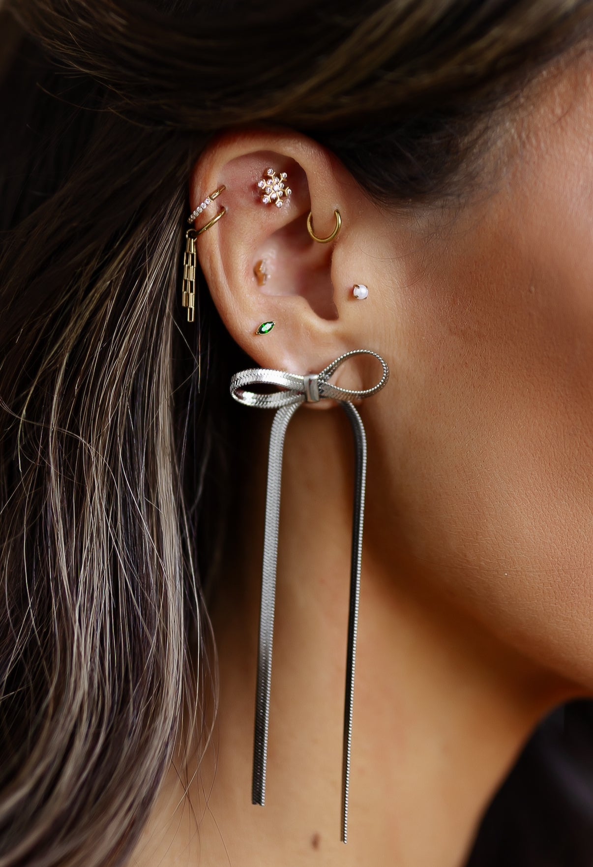 Ash & Shay Boxy Chain Helix Hoop – Pierced By Ash