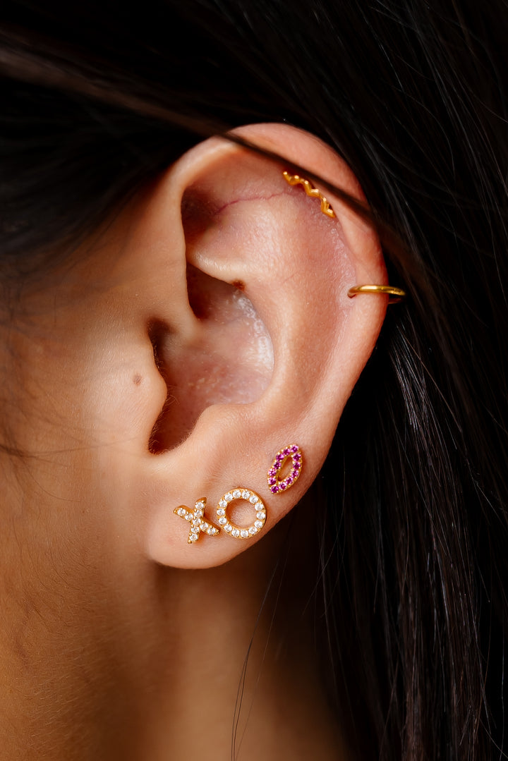 Kissy Lips Flat Back