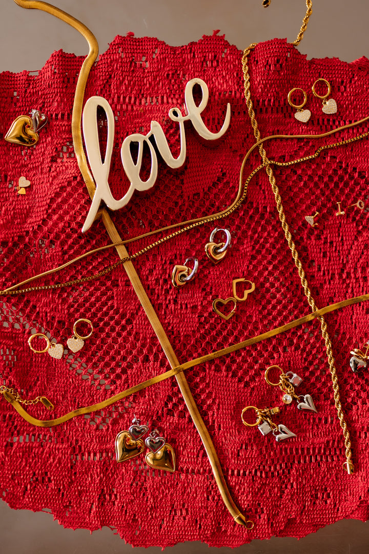 Classic Heart Huggies